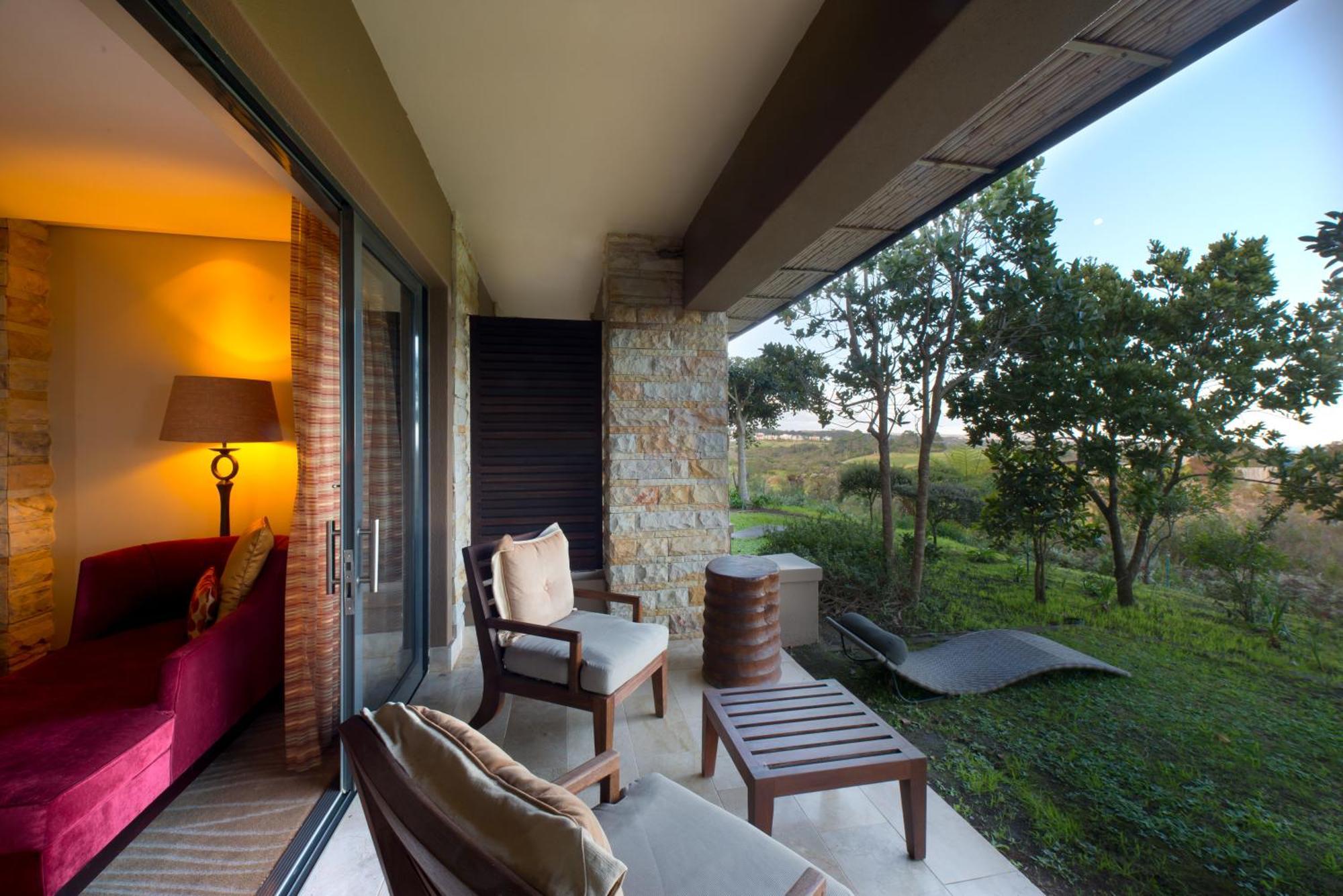 Pezula Nature Hotel&Spa Knysna Cameră foto A balcony at the hotel
